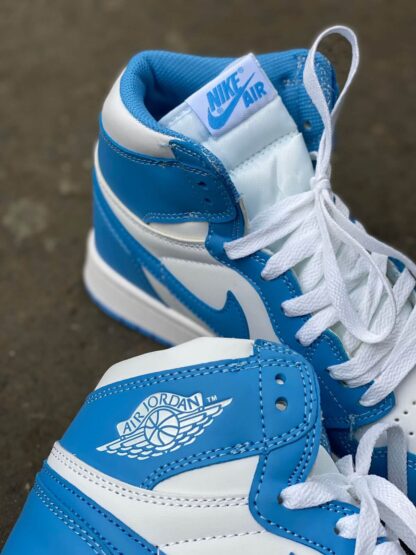 Air Jordan 1 Retro OG University Blue