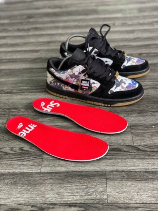 Nike SB Dunk Low x Supreme