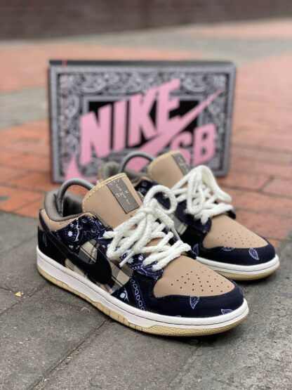 Travis Scott x Nike Sb Dunk