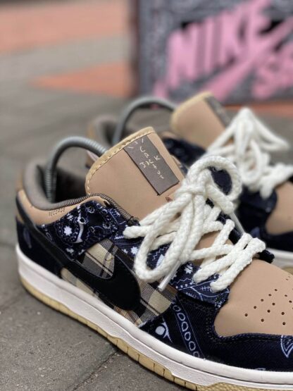 Travis Scott x Nike Sb Dunk