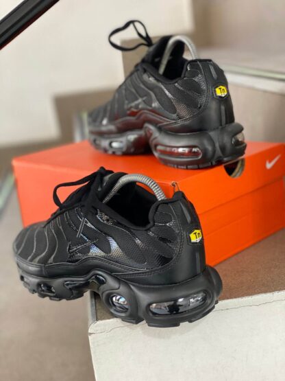 Nike Air Max Plus Black