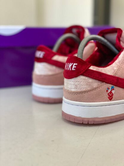 Nike Sb Dunk Strangelove