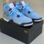 Air Jordan 4 Retro UNC