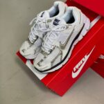 Nike Vomero 5 Phantom Dust Metalic