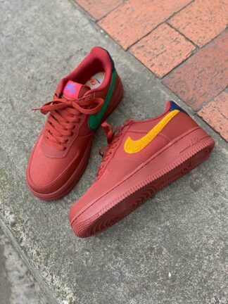 Nike Air Force 1 Somos Familia