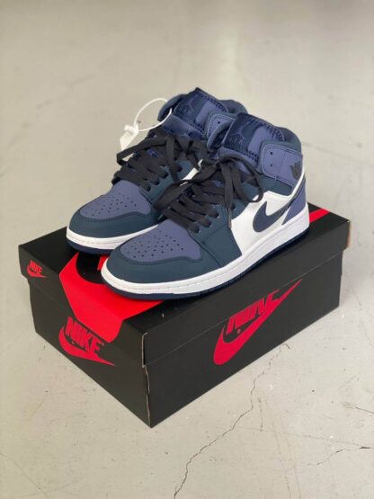 air Jordan 1 Mid Obsidian Sanded Purple