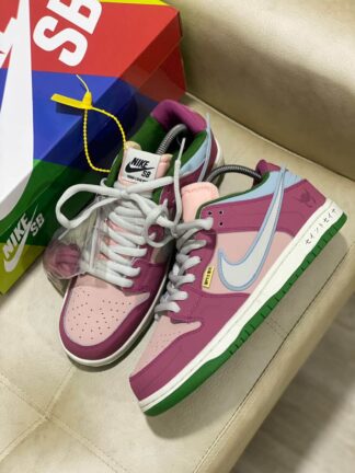 Nike sb Dunk Caballeros de el zodiaco ‘’Pegasus’’