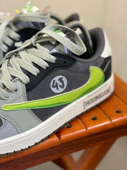 Air Jordan 1 Low travis scott Monster 43