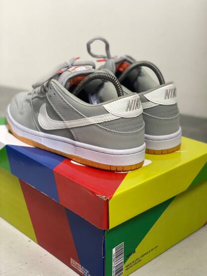 Nike SB Dunk Low “Gum”