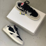 Air Jordan 1 Low Travis Scott Gray