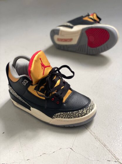 Air Jordan 3 black Cement Gold