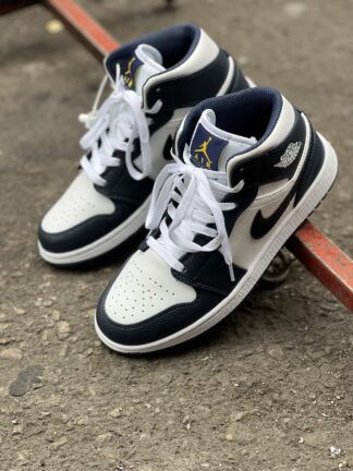 Air Jordan 1 Retro White Metalic Gold