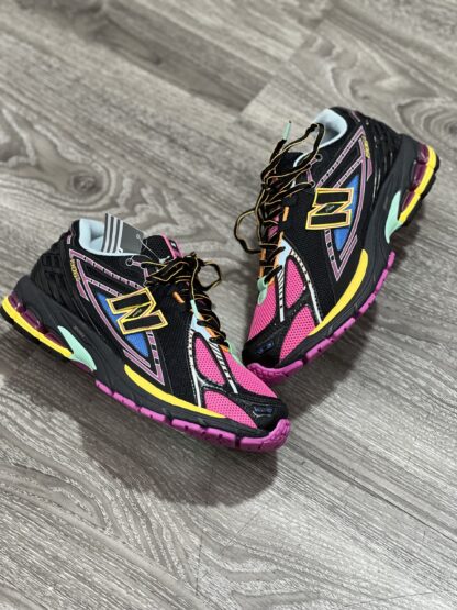 New Balance 1906 R Neon Nights