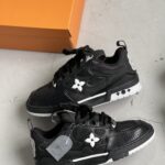 Louis Vuitton Skate black sky negra