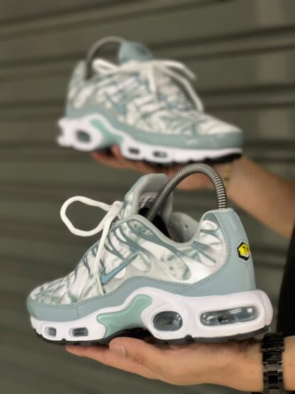 Nike Tn Plus Mármol - Image 3