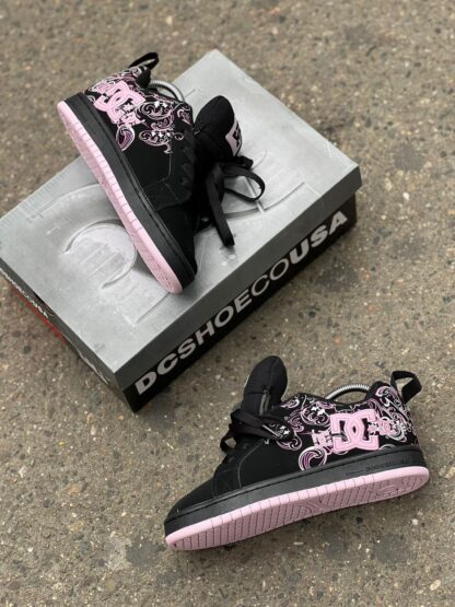 Dc Shoes Court Graffiti x Black Sabbath Pink - Image 3
