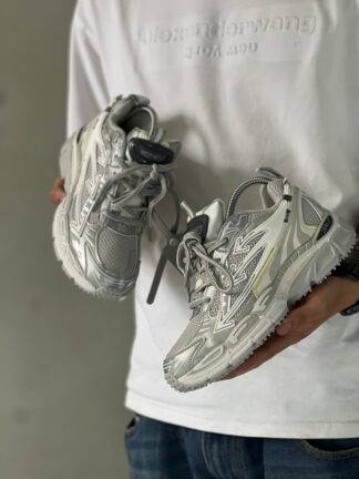 Off White Be Rigth White