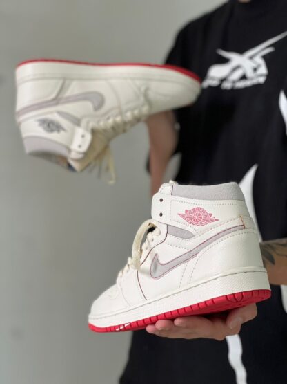 Air Jordan 1 High OG - Sail/Cinnabar-Light Bone