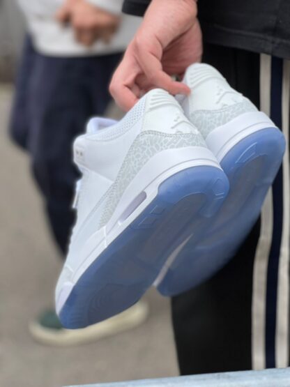Air Jordan Retro 3 Puré White - Image 3