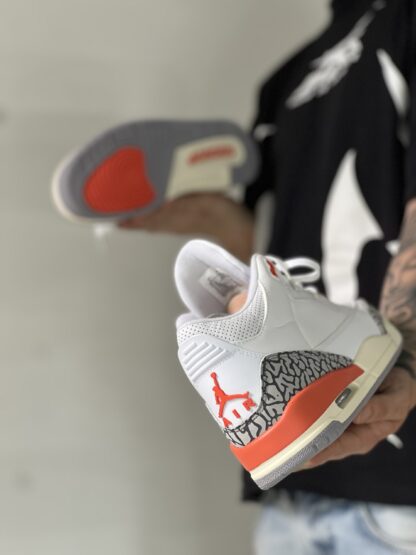 Air Jordan 3 Georgia Peach - Image 3
