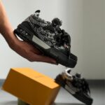 Louis Vuitton Pedrería Negra 1.1