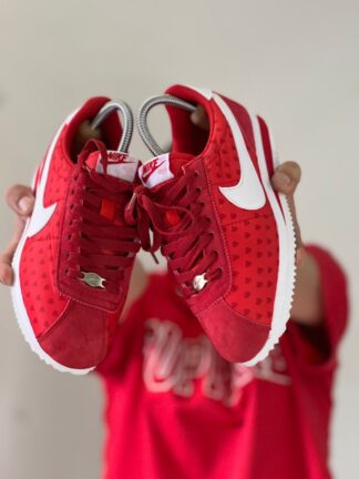 Nike Cortez San Valentín Roja