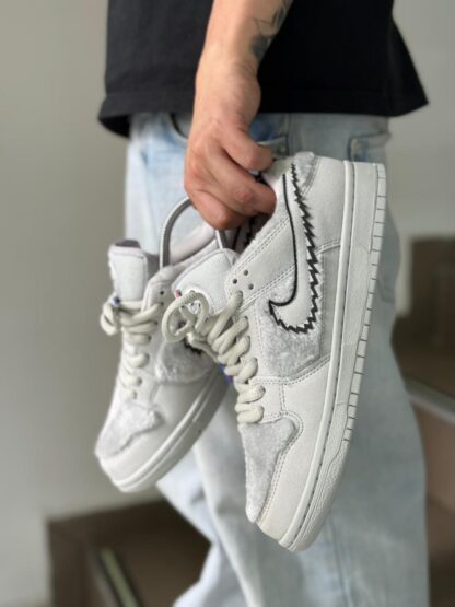Grateful Dead x Nike Sb Dunk Gray Bear - Image 4