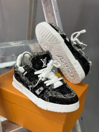 Louis Vuitton Trainer Demmi Jean Black