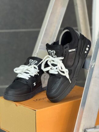 Louis Vuitton Trainer Triple Black