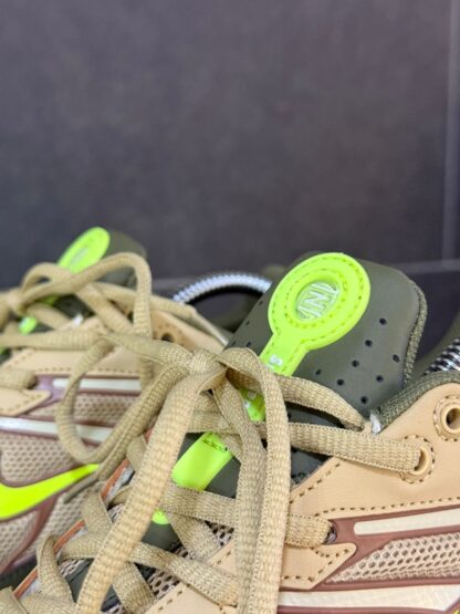 Shox Ride 2 SP de Nike x Supreme Cave Stone - Image 5