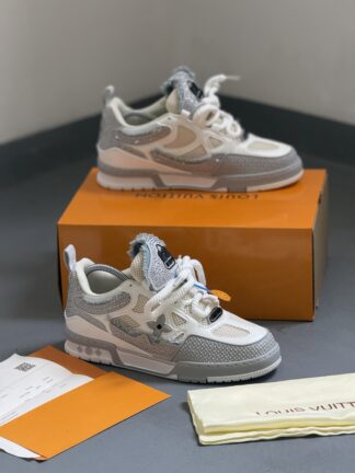 Louis Vuitton Skate 1584 Pedrería Pelos Gray 1.1